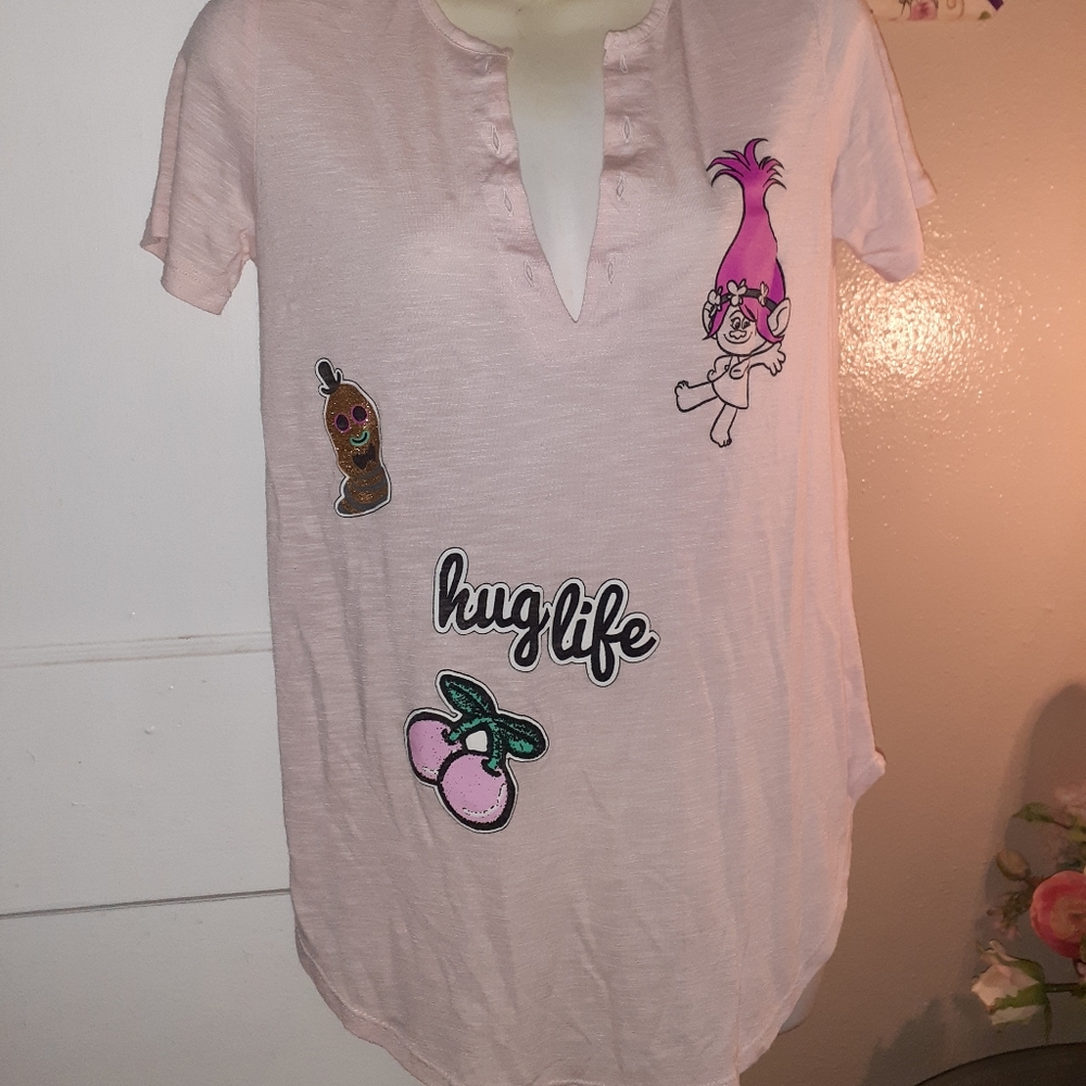Trolls top